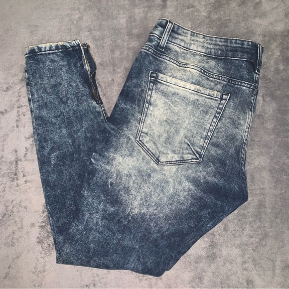 Young LA - 604 Extra Distressed Denim Jeans - Washed Blue - 34x30 - Picture 4 of 5